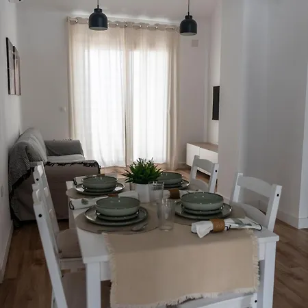 Mys Apartments. 帕洛斯德拉夫龙特拉